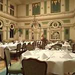 Grand Hotel 5*