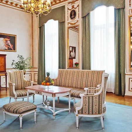Grand Hotel 5*