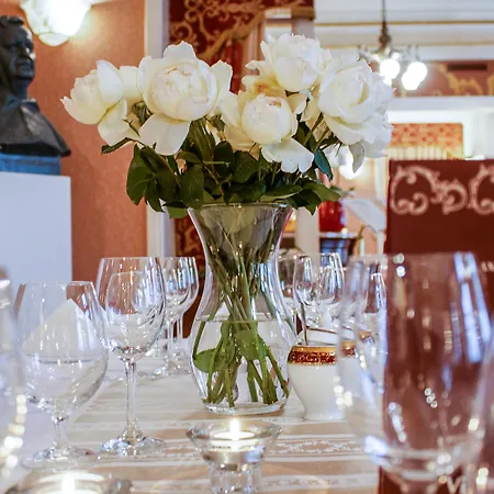 Grand Hotel 5*