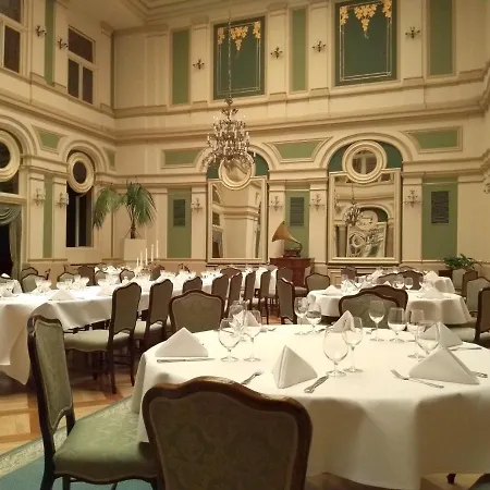 Grand Hotel 5*