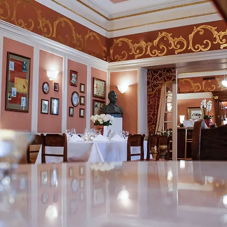 Grand Hotel 5*