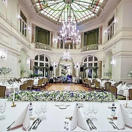 Ξενοδοχείο Grand Krasków