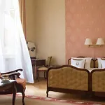 Grand