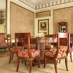 Grand Hotell